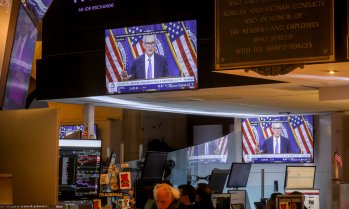 S&P 500 затвори почти без промяна в очакване на решението на Фед за лихвите*