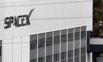 Космическите сили на САЩ възложиха на SpaceX договор за 2,3 млрд. долара