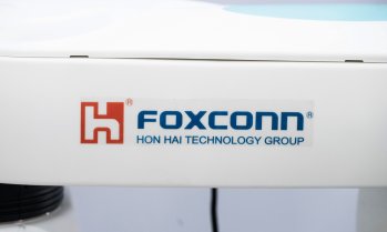 Печалбата на Foxconn надмина очакванията благодарение на устойчивите разходи за AI