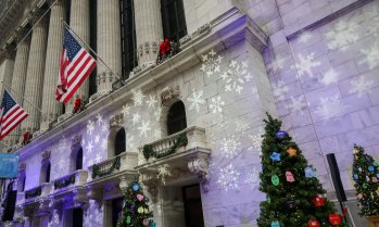 Акциите на Broadcom тласкат Nasdaq нагоре*