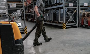 Германската индустрия потопи активността в частния сектор в еврозоната