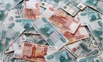 С подкрепата на войната в Иран рублата е най-добре представящата се световна валута