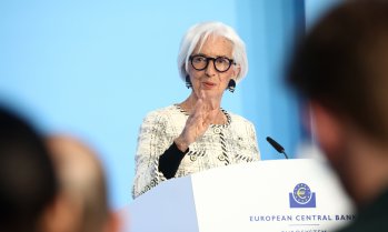 Анализаторите вече почти не се съмняват, че Лагард ще остане в ЕЦБ до края на мандата си