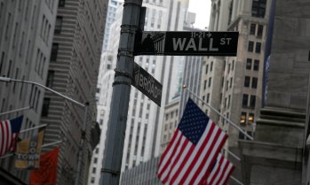 Охлаждането на инфлацията в САЩ изведе S&P 500 на рекордно високо ниво