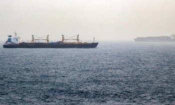 Световната търговия все повече зависи от сътресенията по ключови морски маршрути