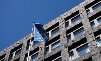 Шведската централна банка запази лихвите без промяна, но очаква скорошни повишения