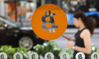 Американските спот биткойн ETF-и изпращат&nbsp;най-лошия месец в историята си