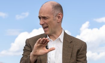 Гулсби: Инфлацията може да се върне с пълна сила, ако Фед загуби независимостта си