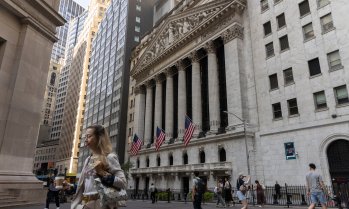 Wall Street стартира с оптимизъм около преговорите за войната в Иран и IPO-то на SpaceX*