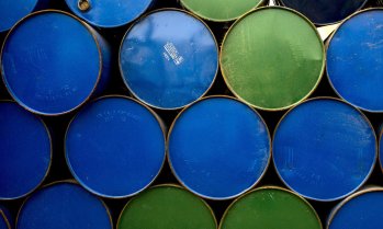 Русия бързо адаптира износа към санкциите срещу "Лукойл" и "Роснефт", но парите намаляват