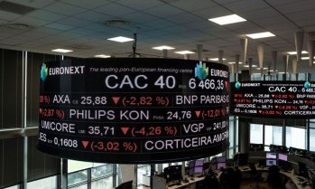 Европейските акции се понижиха рязко в сряда до няколкомесечни дъна