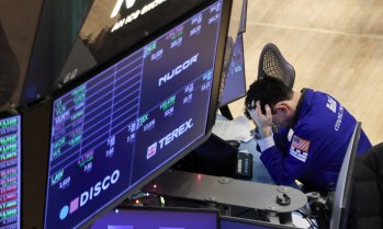Wall Street финишира седмицата със загуби след силните данни за трудовия пазар