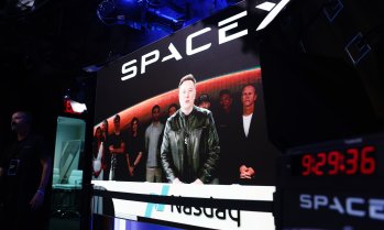 Инвеститорите на дребно започнаха с първите продажби на акции на SpaceX