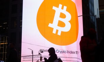 Биткойн фондовете в САЩ отново бележат отлив на капитал заради притесненията за Фед