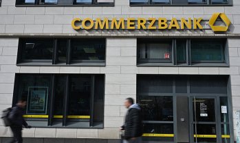 Успехът на сделката за Сommerzbank&nbsp;може да стимулира банкова консолидация в Европа