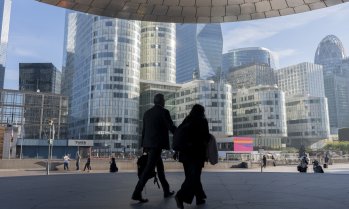 38% от корпоративните облигации във Франция вече са по-безрискови от държавния ѝ дълг