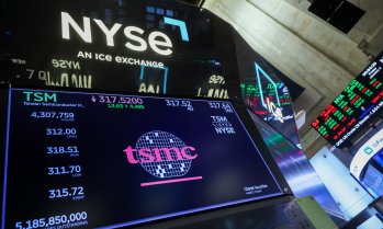 Dow продължава силното начало на годината с нов рекорд*