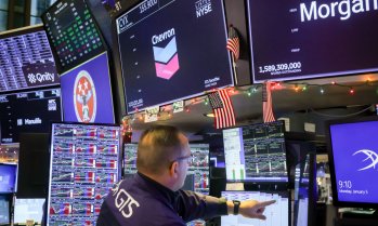 Възстановяването на производителите на чипове тласка нагоре Wall Street*