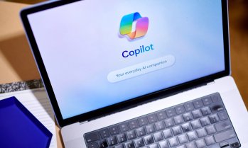 Microsoft се оттегля от надпреварата за лични AI чатботове с промяна на Copilot