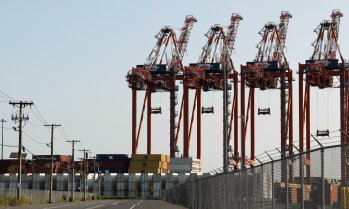 Търговският дефицит при стоките на САЩ стигна най-високото си ниво от март 2025 г.