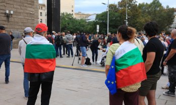 Общественото напрежение в страната остава високо преди президентските избори