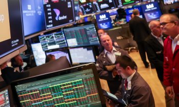 Wall Street стартра сесията с понижения въпреки силното начало на сезона на отчетите*