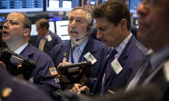 Липсата на яснота около Ормузкия проток заличи оптимизма на Wall Street 