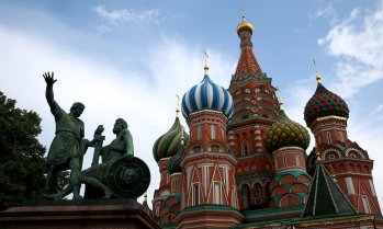 Паническите разпродажби на Московската фондова борса продължават
