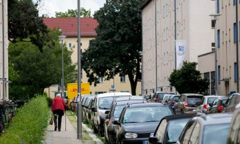 Страната с най-много наематели в Европа търси решение на проблема с недостига на жилища
