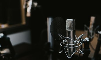 Експерт: AI влиза в пейлистите, но потребителите искат ясно обозначаване и право на избор