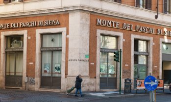 Италианските банки Monte Paschi и Banco BPM договарят сливане, за да отблъснат офертата на Intesa