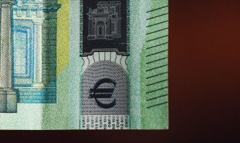 Петте държави извън еврозоната нямат напредък по приемането на еврото