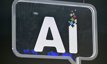 АЦБ: Има риск оценките на AI компаниите да претърпят по-рязка корекция от тази през юли
