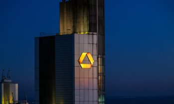 Германия обмисля продажба на дела си в Commerzbank, ако UniCredit я придобие