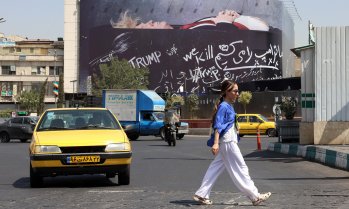 Напрежението в Близкия изток избухна с нови удари на САЩ срещу Иран
