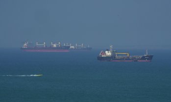 Цената на сорта Брент отново премина границата от 90 долара за барел*