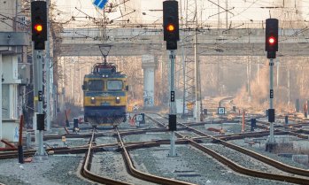 ЕК предлага въвеждане на единна система за продажба на жп билети в ЕС