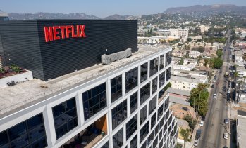 Как сделката между Netflix и Warner ще разтърси Холивуд – отново