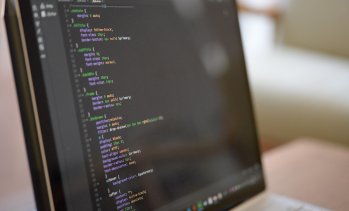 Може ли AI да бъде конкурентно предимство за България
