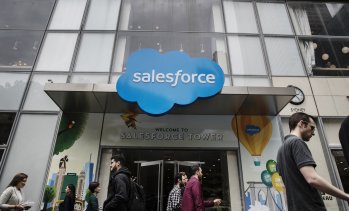 Salesforce повиши годишните си насоки и разширява партньорството си с Anthropic