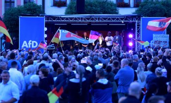 Крайнодясната &bdquo;Алтернатива за Германия&ldquo; е на крачка от исторически пробив