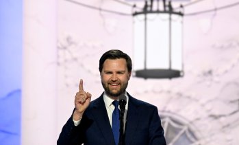 Иранските власти имат писмо от Ванс, но не е ясно ще се върнат ли на масата за преговори