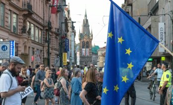 По-силна икономика, но и по-висока инфлация прогнозира ЕК за България