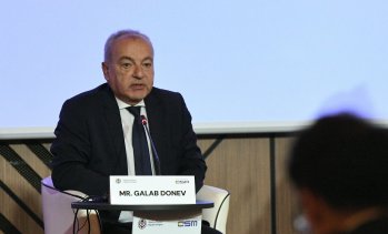Гълъб Донев: Приемането на еврото не предизвика инфлацията, а съвпадна с нея