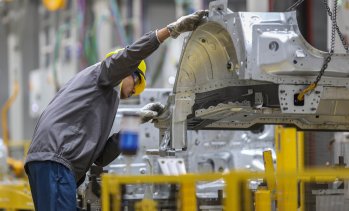 Необходими са мерки за интегриране на чужденци в България