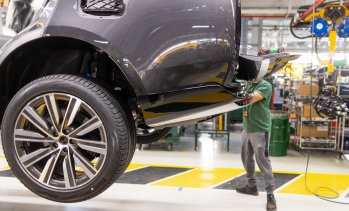 Британската икономика изненада с по-силен от очакваното растеж през ноември