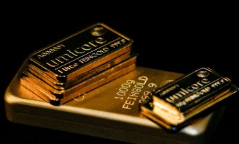 Пазарът на облигации изпраща предупреждение към златото за дълга