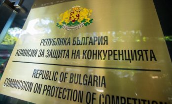 КЗП започва проверки за нарушения при вдигане на банковите такси