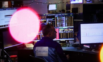 Wall Street започва сесията на червено с данните за инфлацията и сезона на отчетите*