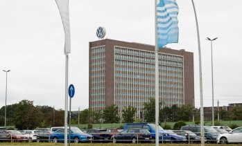 Volkswagen обяви война на синдикатите с прекратяване на почти всички колективни договори